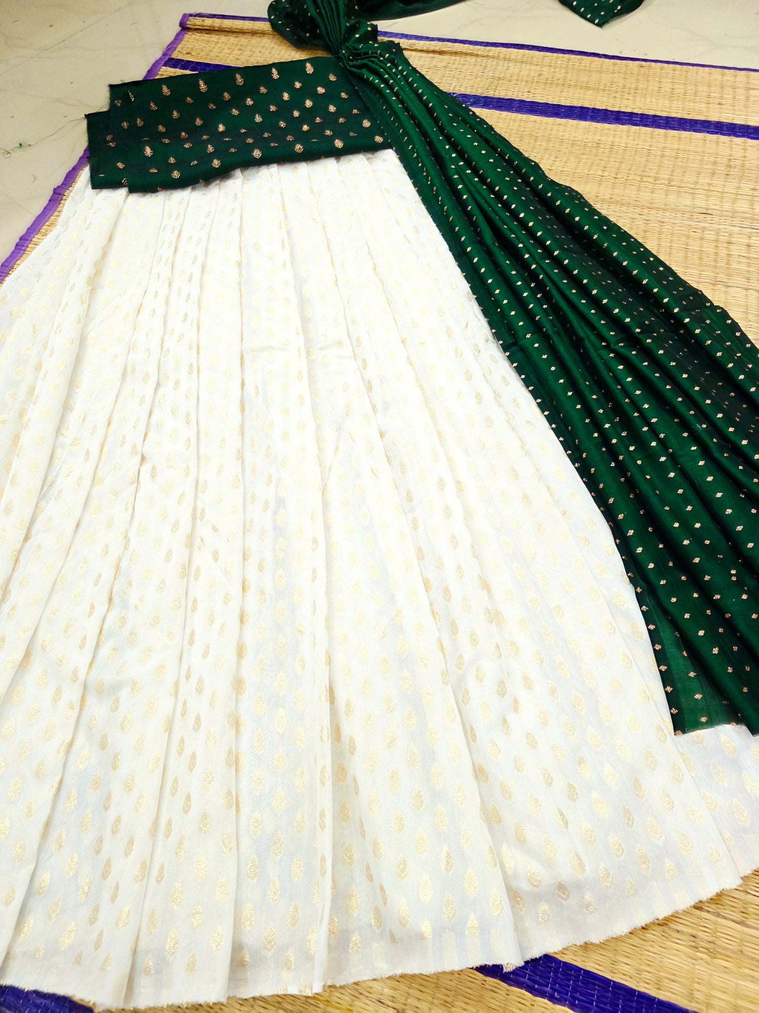Half saree / Dhavani